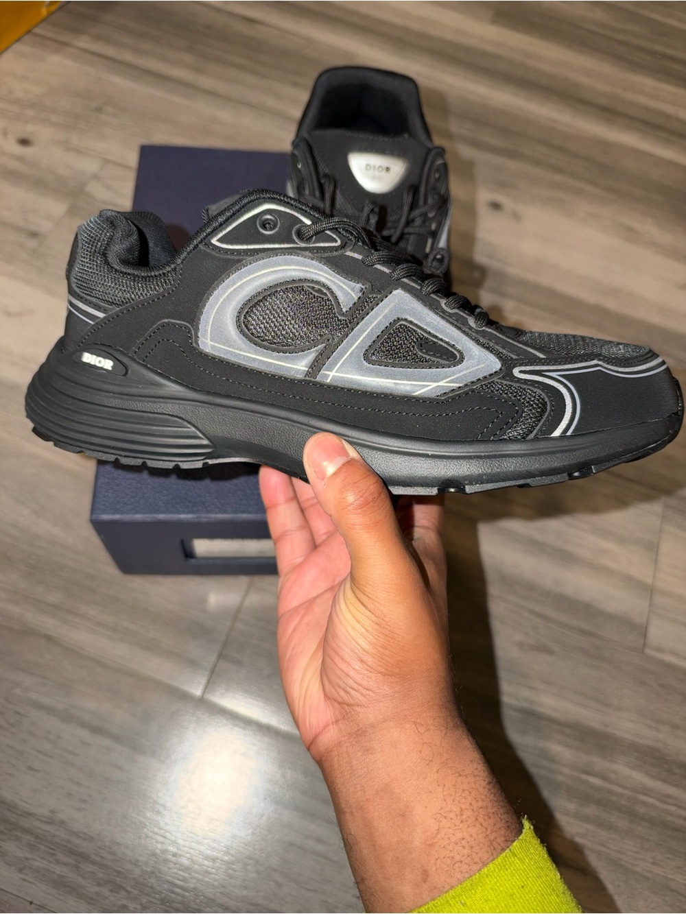 Men’s Black and Gray Runner Sneakers